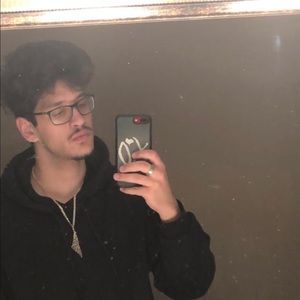 Meet your Posher, Feras